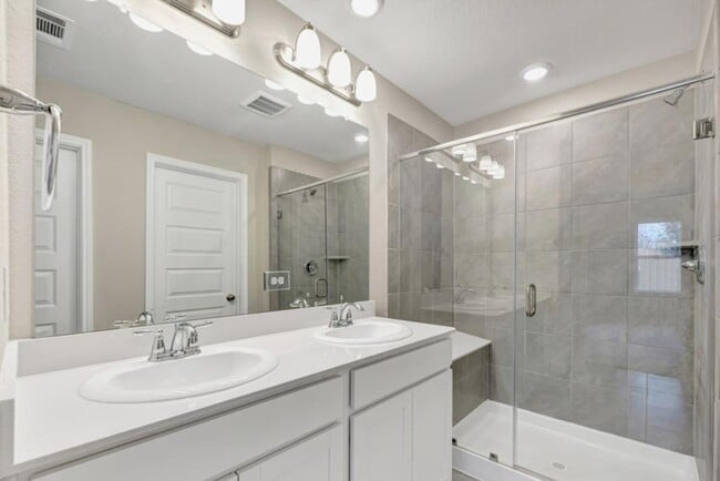 Photo - 7155 Blue Oak Dr