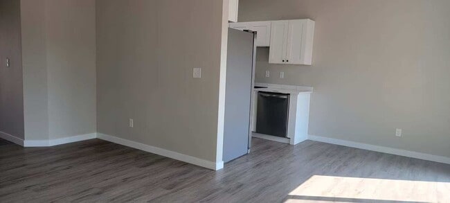 Photo - 516 19th Ave SW