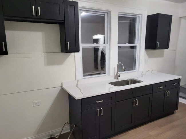 Photo - 10439 S Eggleston Ave