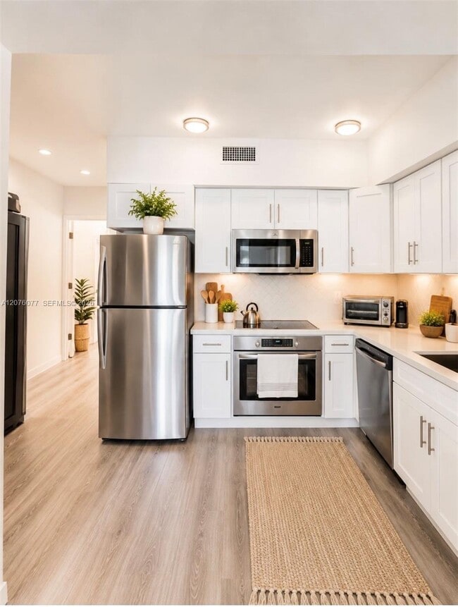 Photo - 810 7th St Unit 106