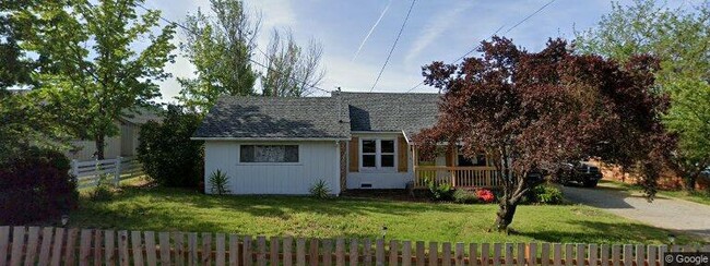 Building Photo - 3232 Lone Pine Rd Rental