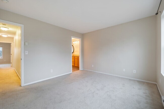 Photo - 7032 Holly Park Dr S Unidad X4