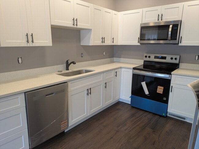 Building Photo - 16 Barrows St Unit 1 Rental