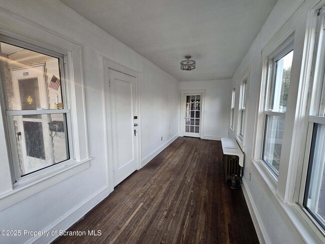 Photo - 423 E Lackawanna Ave