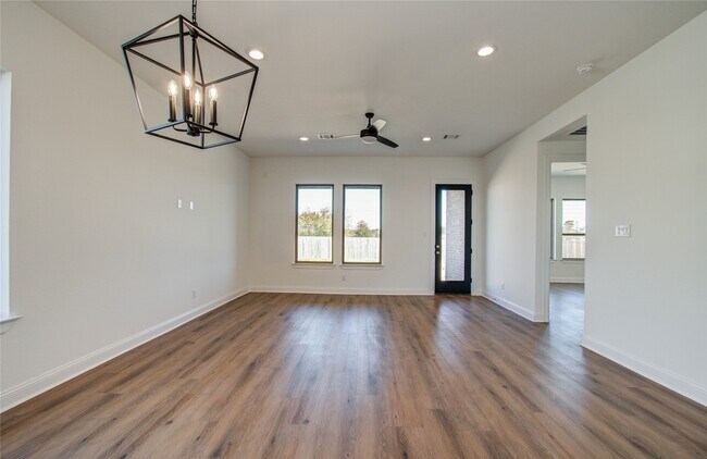 Photo - 1248 Rd 5802