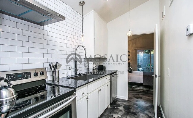 2309 S College Ave Unit 3