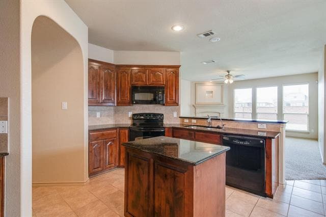 Photo - 3237 Buckthorn Ln