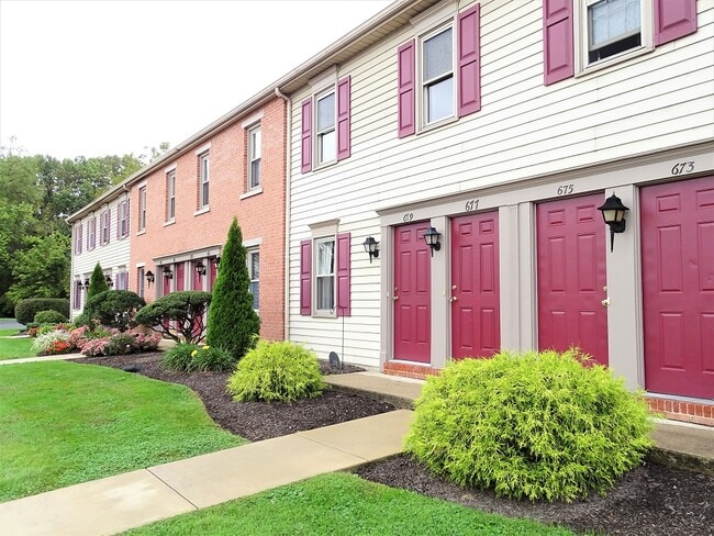 Building Photo - 677 Brunnerville Rd