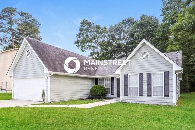 3 Bedroom Pet-Friendly Home in Atlanta, GA with Main Street Renewal