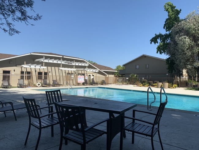Photo - Sunrise Center Apartments