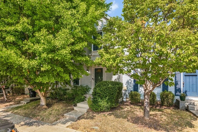 Building Photo - 1226 Quaker Ridge Dr Rental