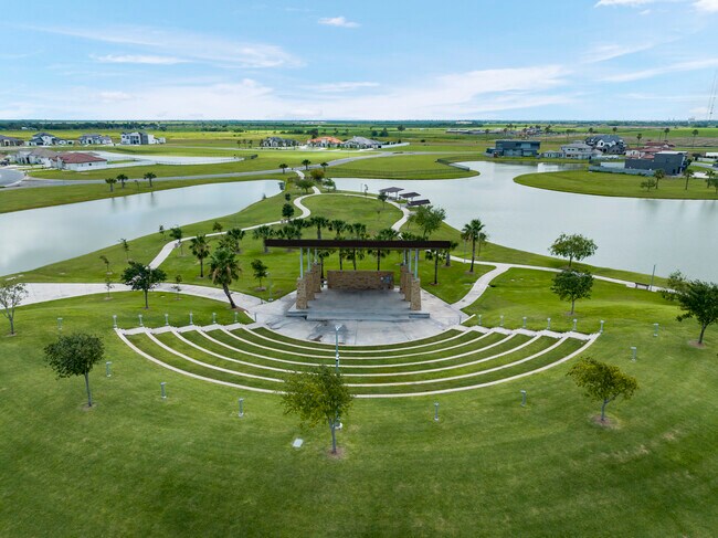 Belterra at Tres Lagos