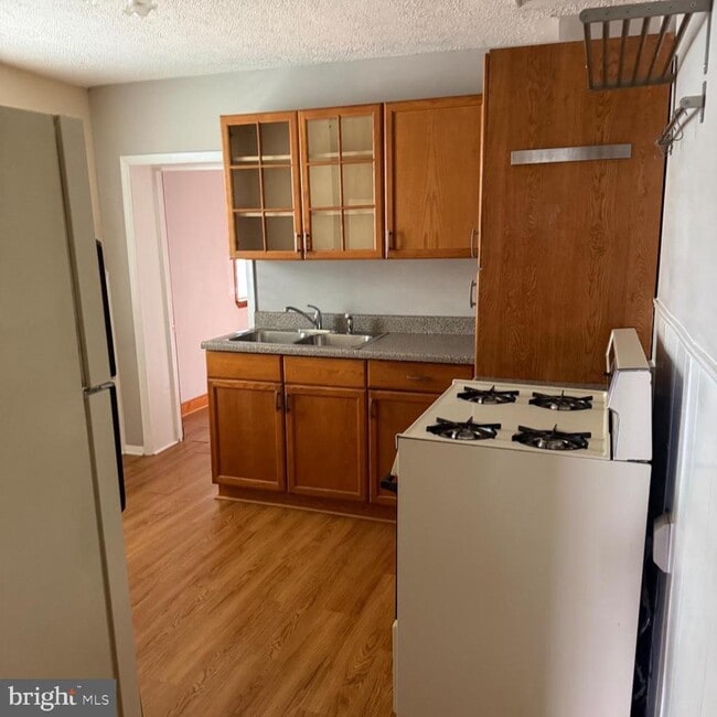Photo - 242 S Carroll St