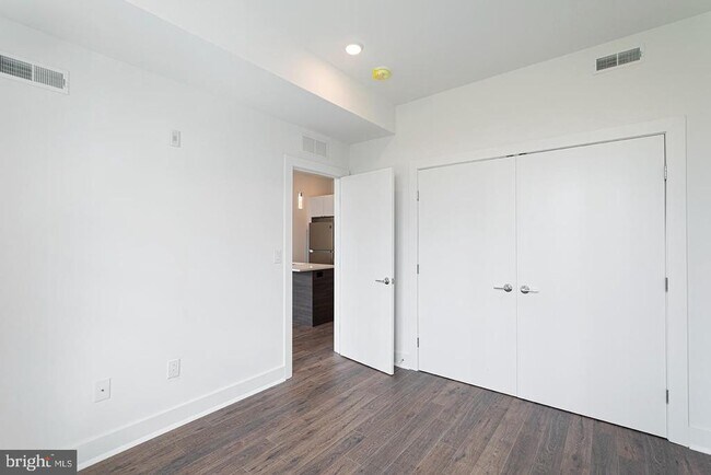 Photo - 2623 Christian St Unit 201