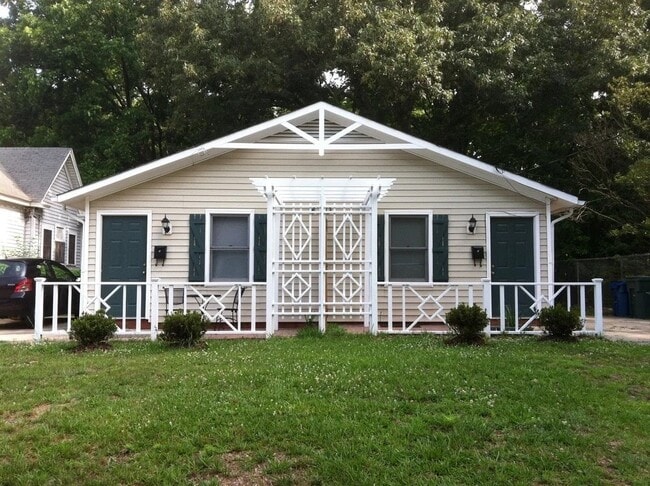 Building Photo - 820 Burch Ave