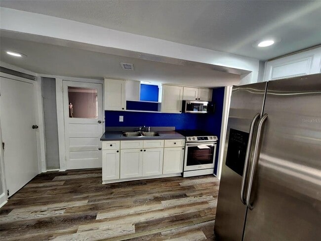 Photo - 2801 18th St N