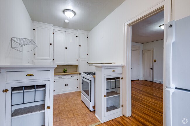 2635 Girard - 1BR, 1BA - 700SF - Unit 1 - Kitchen, Dining and Living Room