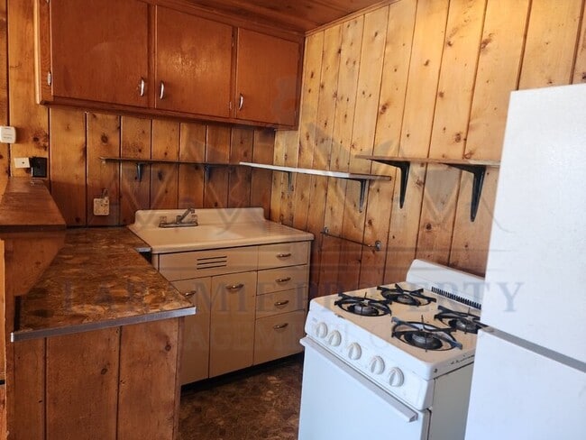 Photo - 407 1/2 S 5th St Unit B