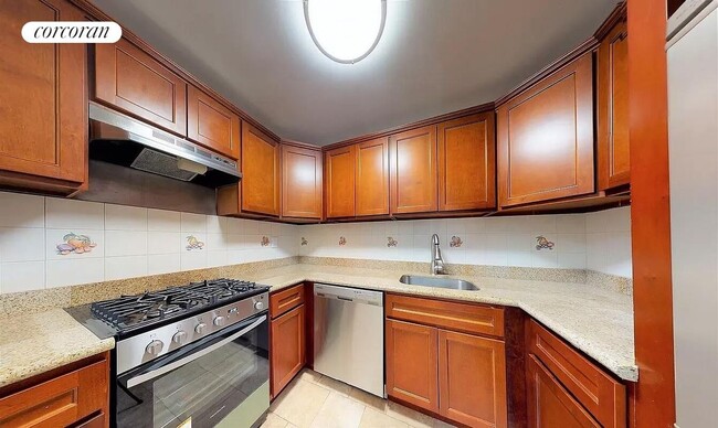 Photo - 90 President St