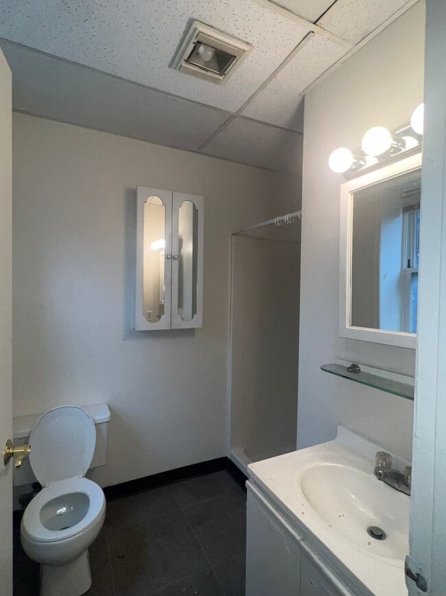 Photo - 403-405 Walnut St Unit Apt 5