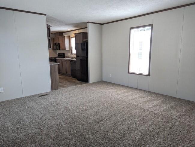 Photo - 46000 Geddes Rd