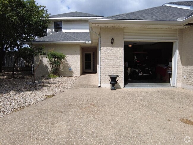 Building Photo - 1 Antelope Trail Rental