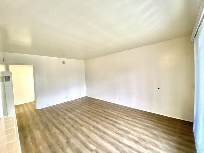 Photo - 10203 England Ave Unit 4