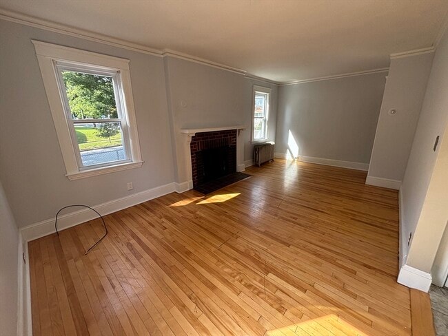 Photo - 466 Chandler St