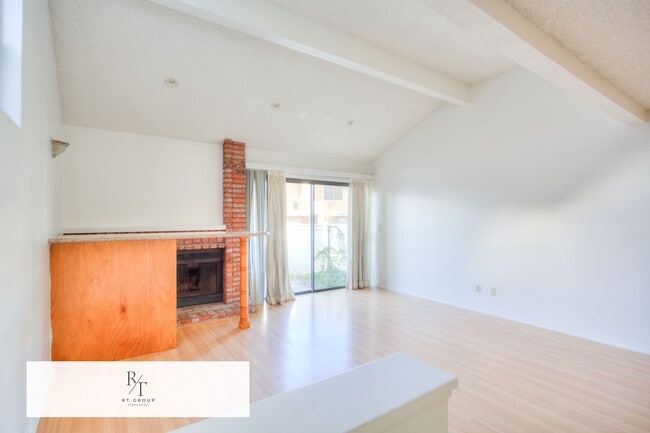 Photo - 15748 Tetley St