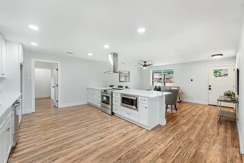 Photo - 1702 Bristol Ct N