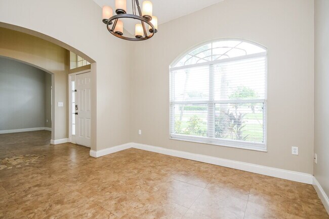 Photo - 2428 Timothy Ln