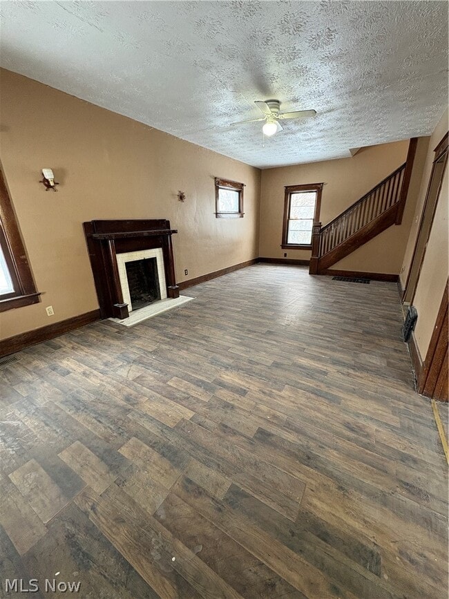 Photo - 24 Euclid Ave