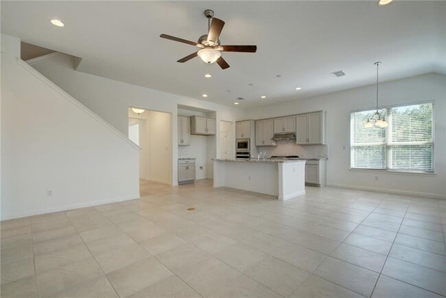 113 Meadow Wood Cv