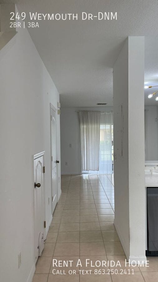 Photo - 249 Weymouth Dr