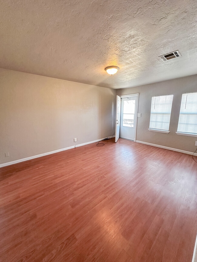 Photo - 2231 NW 26th St