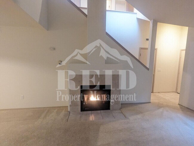 Photo - 3-Bedroom Silverdale Ridgetop near Island Lake.