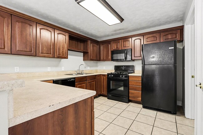 Photo - 113 Clubhouse Dr