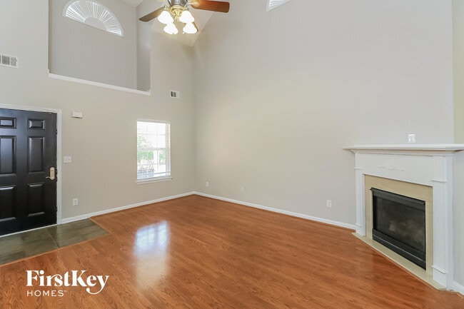 Photo - 813 Winsap Dr