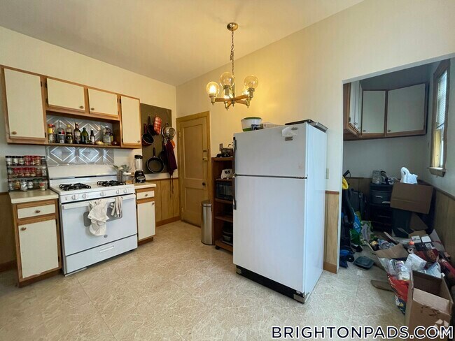 Building Photo - 40 Tremont St Rental