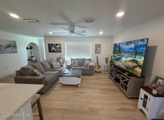 Photo - 1820 Carlton St