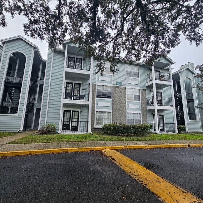 Photo - 1/1 Ground Floor Condo in the UCF area