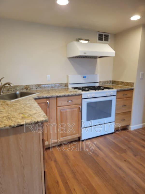 Photo - 3007 Humes Pl W Unit #B