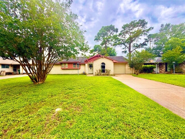 Photo - 7619 Vernwood St