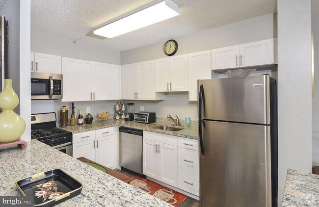 Building Photo - 515 W Chelten Ave Unit 1B-1107 Rental