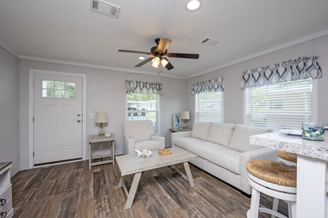 Photo - 206 E Gleneagles Rd