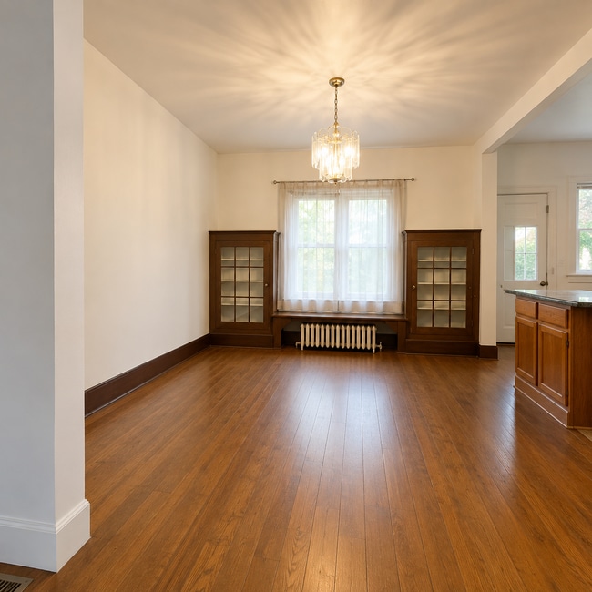 Photo - 5842 Douglas St