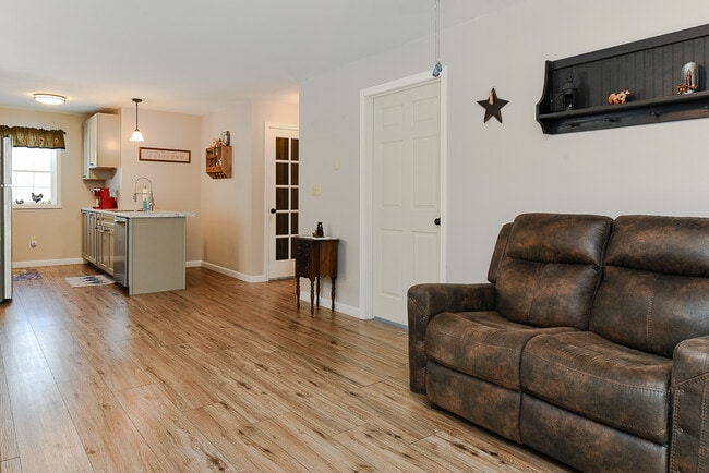 Photo - 22 Trenoweth Ln