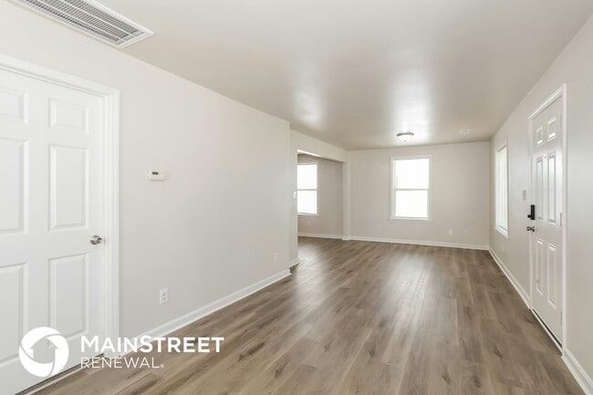 Photo - 5130 Fay Ave