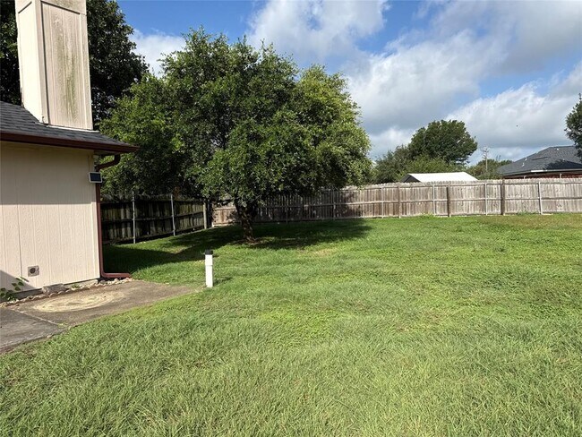 Photo - 211 Brent Blvd