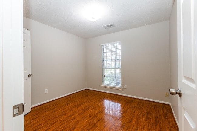 Photo - 11727 Inga Ln